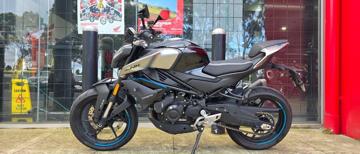 2025 CF MOTO 450 NK ROAD