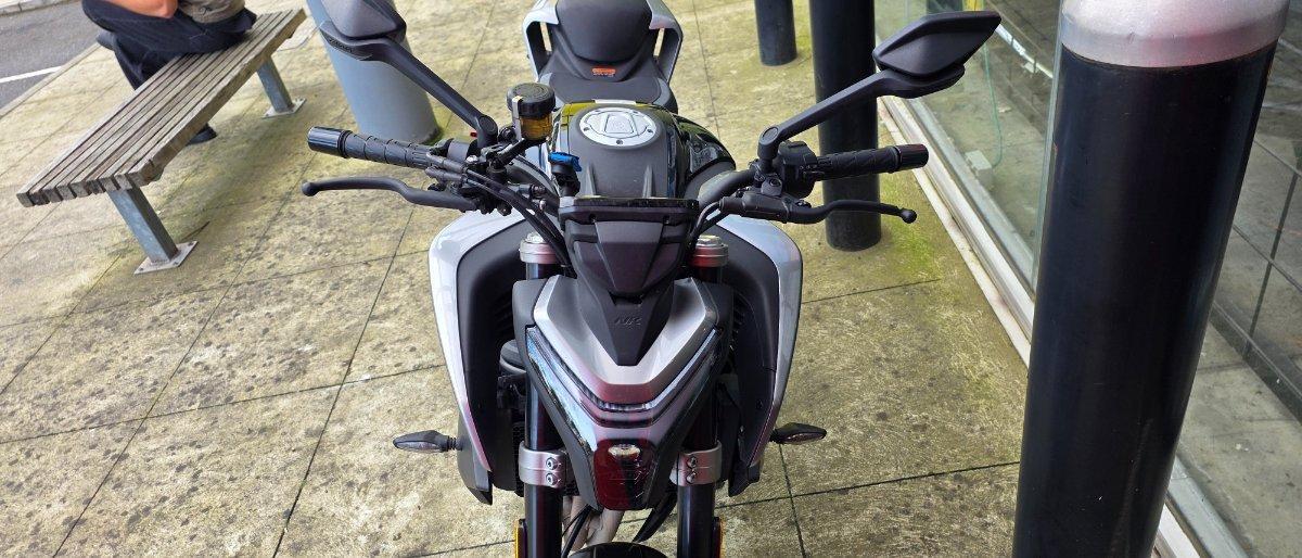 2025 CF MOTO 450 NK ROAD