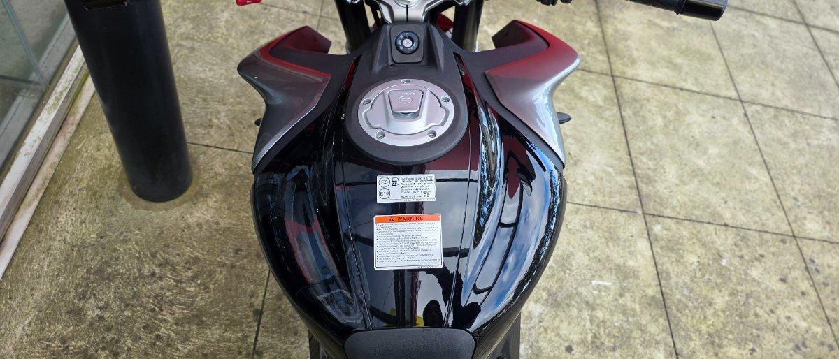 2025 CF MOTO 450 NK ROAD