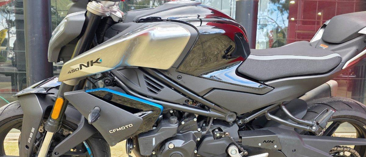 2025 CF MOTO 450 NK ROAD