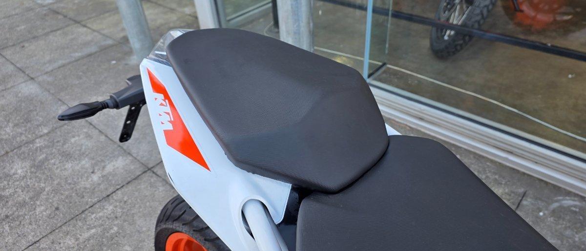 2021 KTM 200 DUKE ROAD