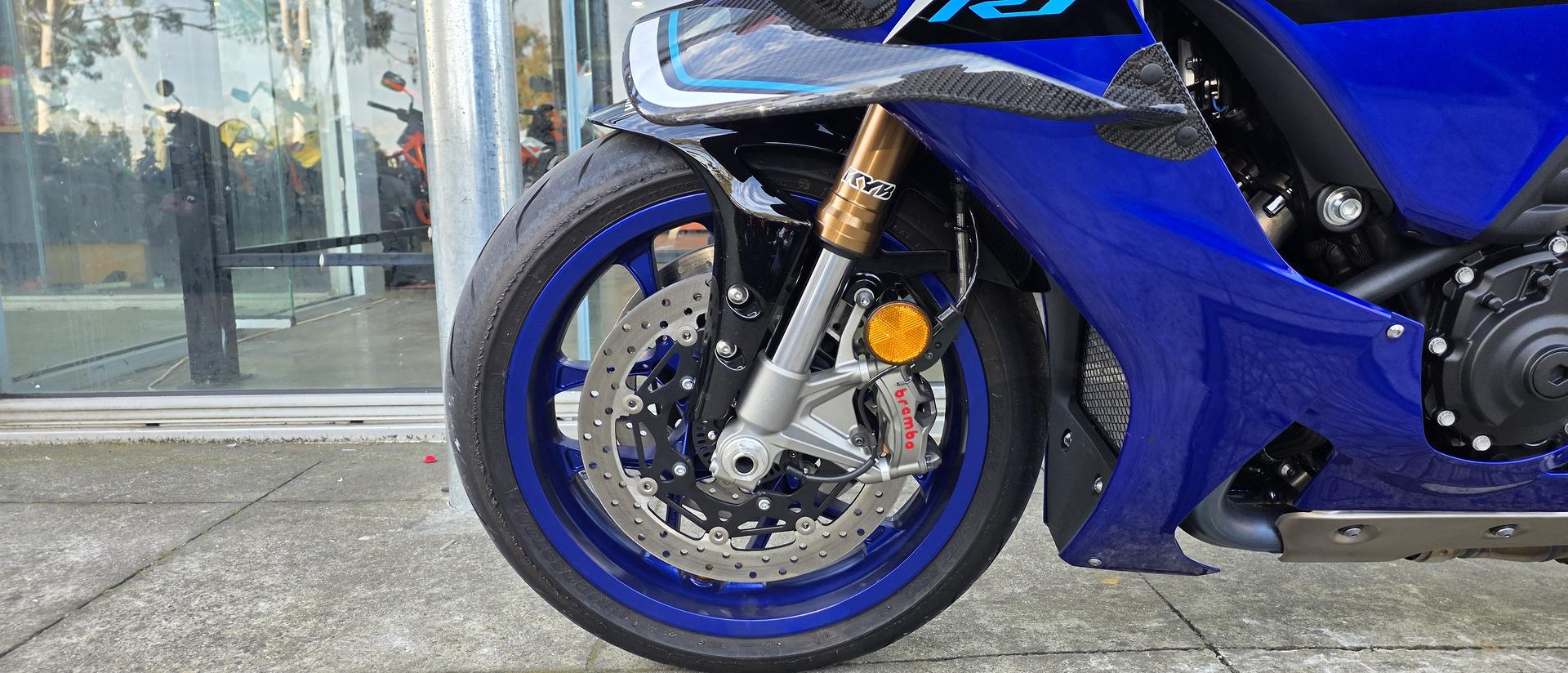 2025 YAMAHA YZF-R1 SPORTS