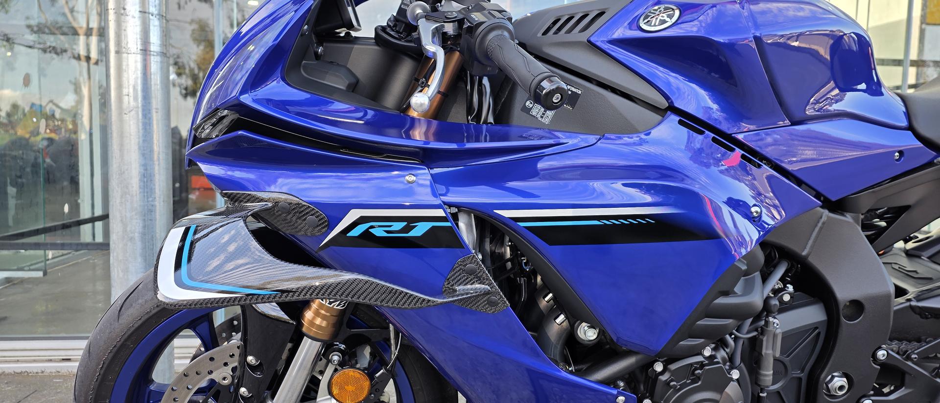 2025 YAMAHA YZF-R1 SPORTS
