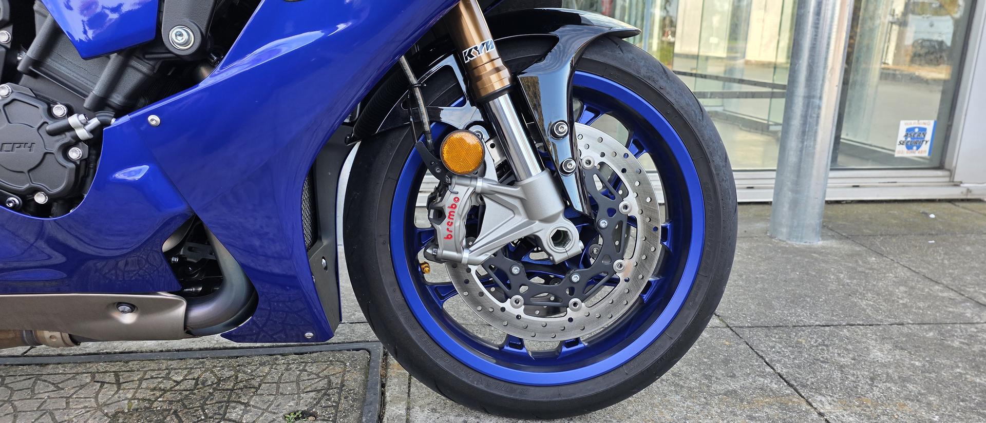 2025 YAMAHA YZF-R1 SPORTS