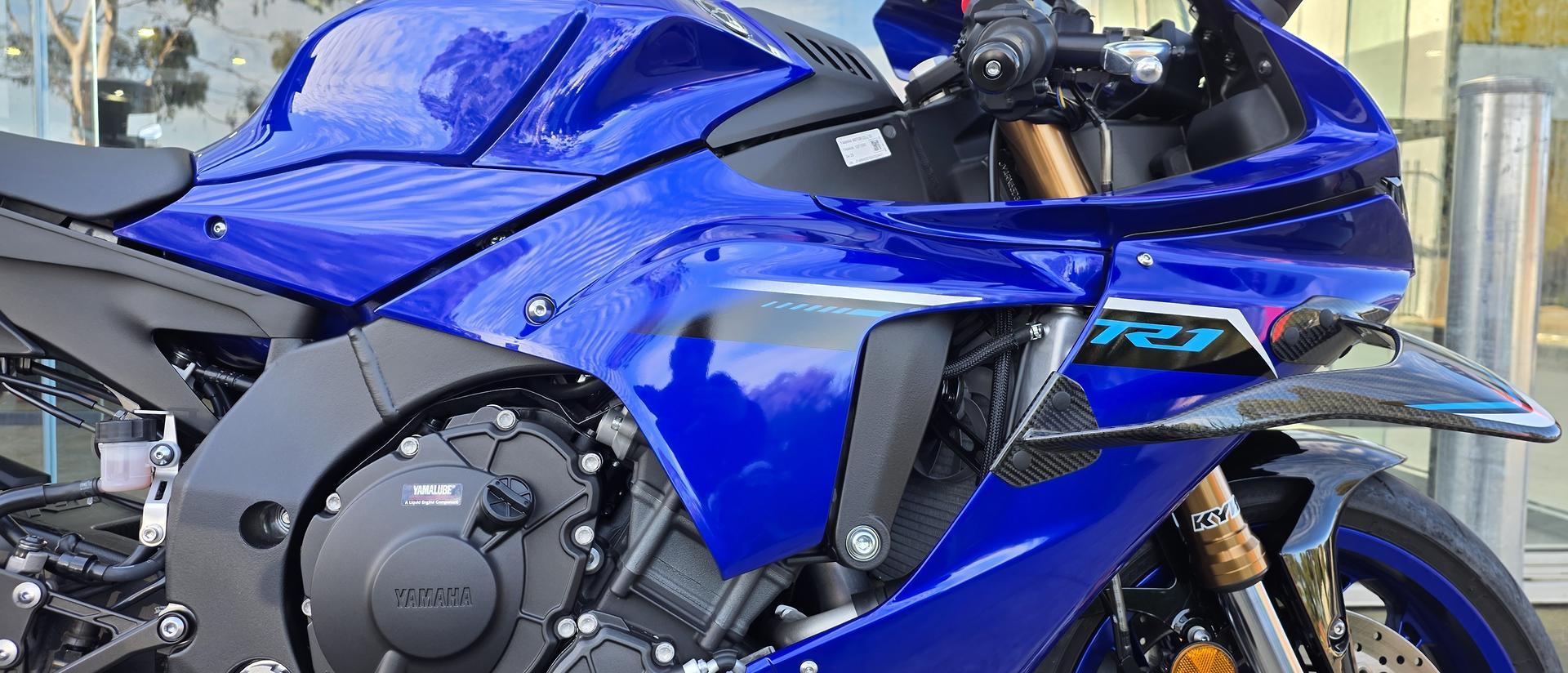2025 YAMAHA YZF-R1 SPORTS