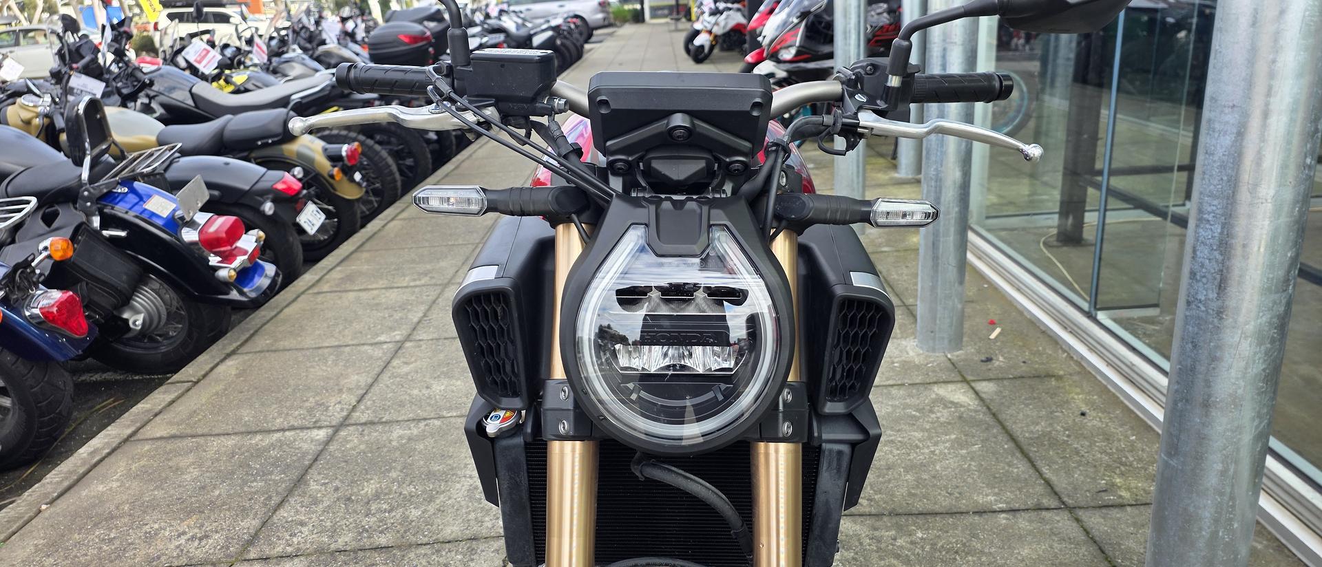2025 HONDA CB650R SPORTS