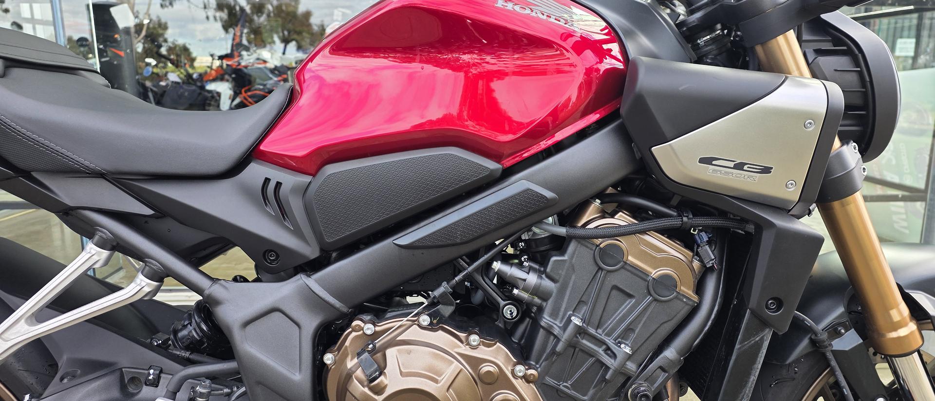 2025 HONDA CB650R SPORTS