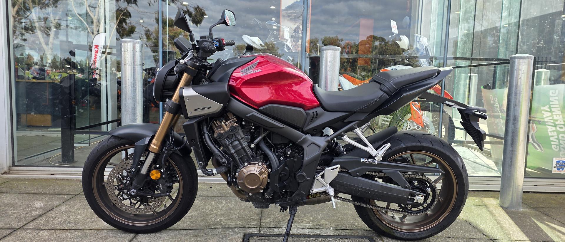 2025 HONDA CB650R SPORTS
