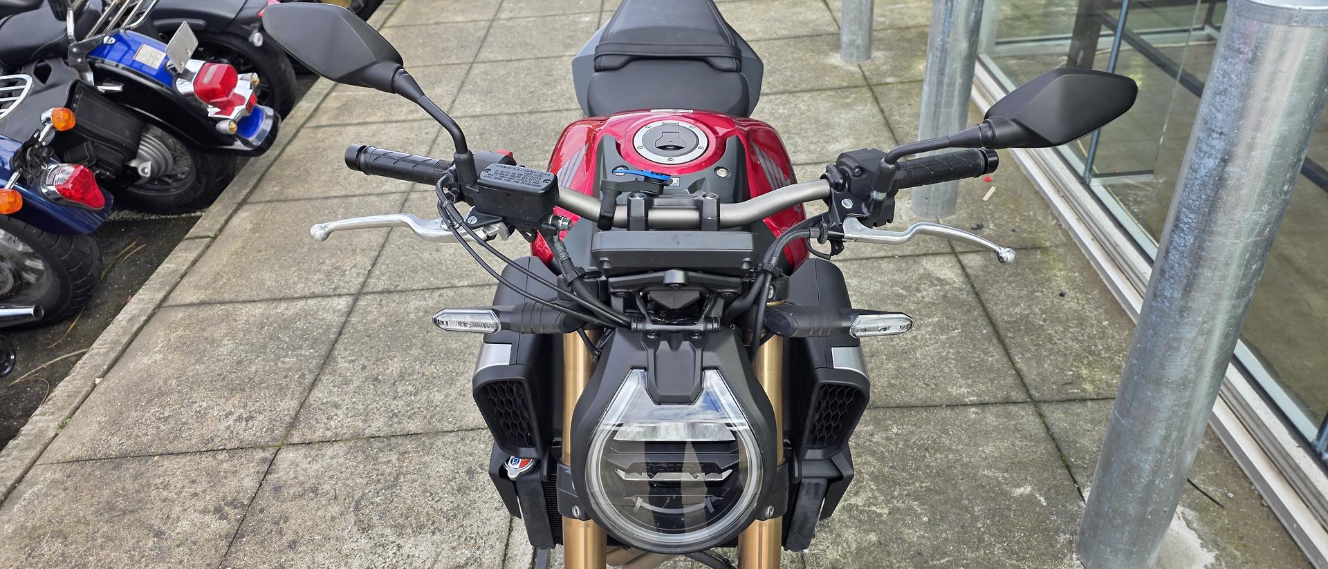 2025 HONDA CB650R SPORTS