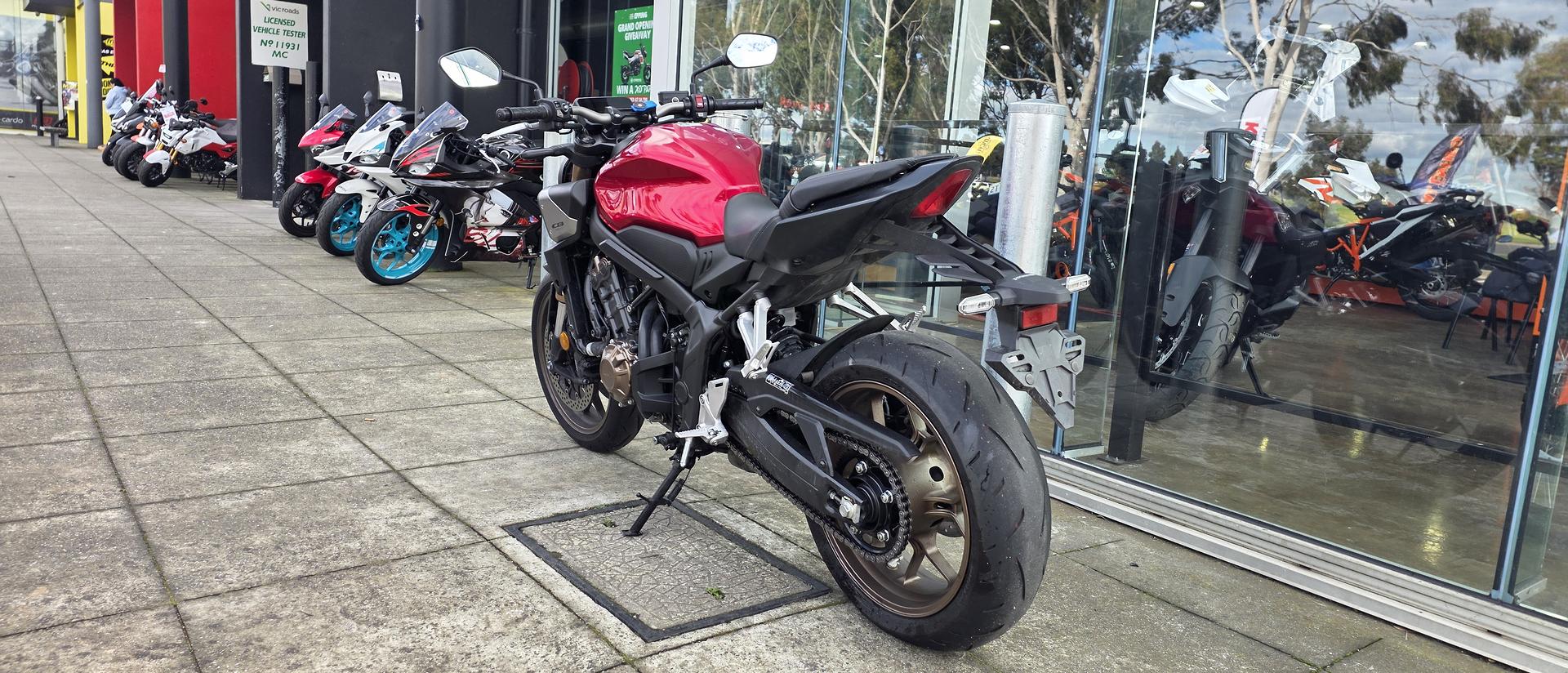 2025 HONDA CB650R SPORTS