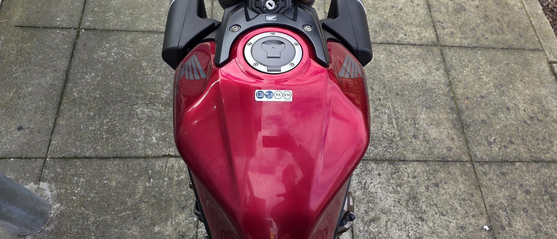 2025 HONDA CB650R SPORTS