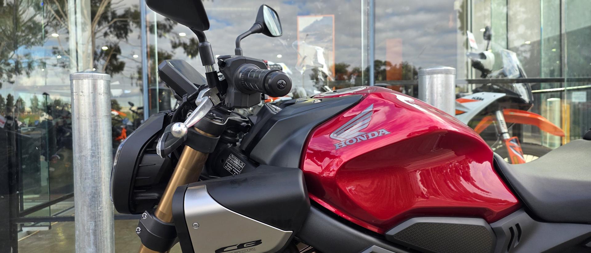 2025 HONDA CB650R SPORTS