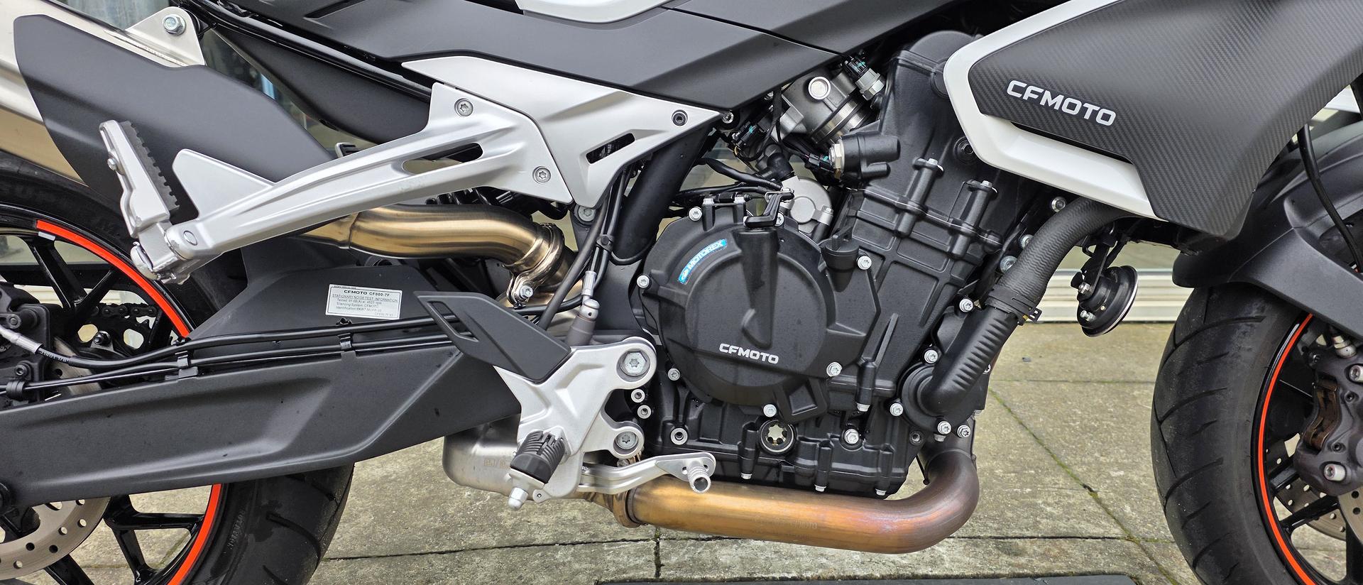 2023 CF MOTO 800 NK ADVANCED ROAD
