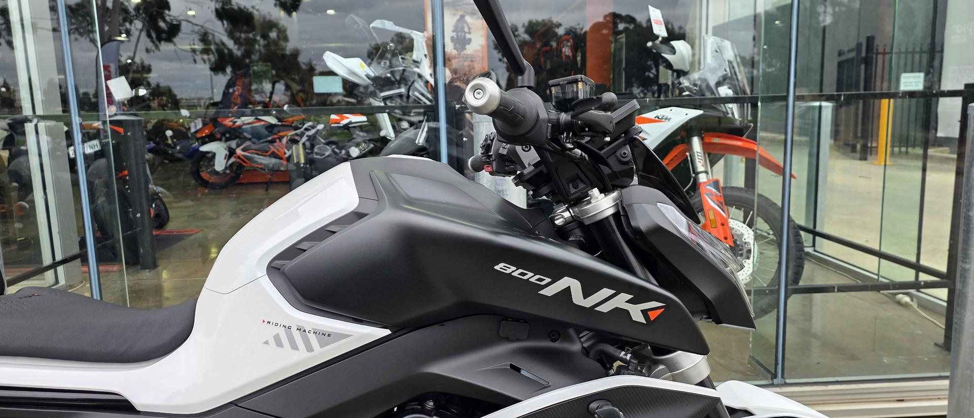2023 CF MOTO 800 NK ADVANCED ROAD