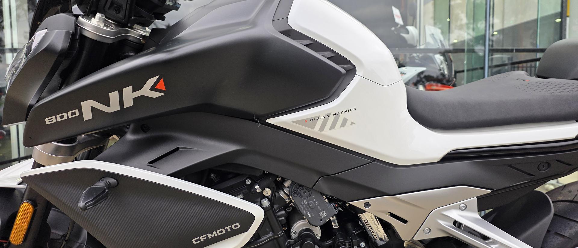 2023 CF MOTO 800 NK ADVANCED ROAD