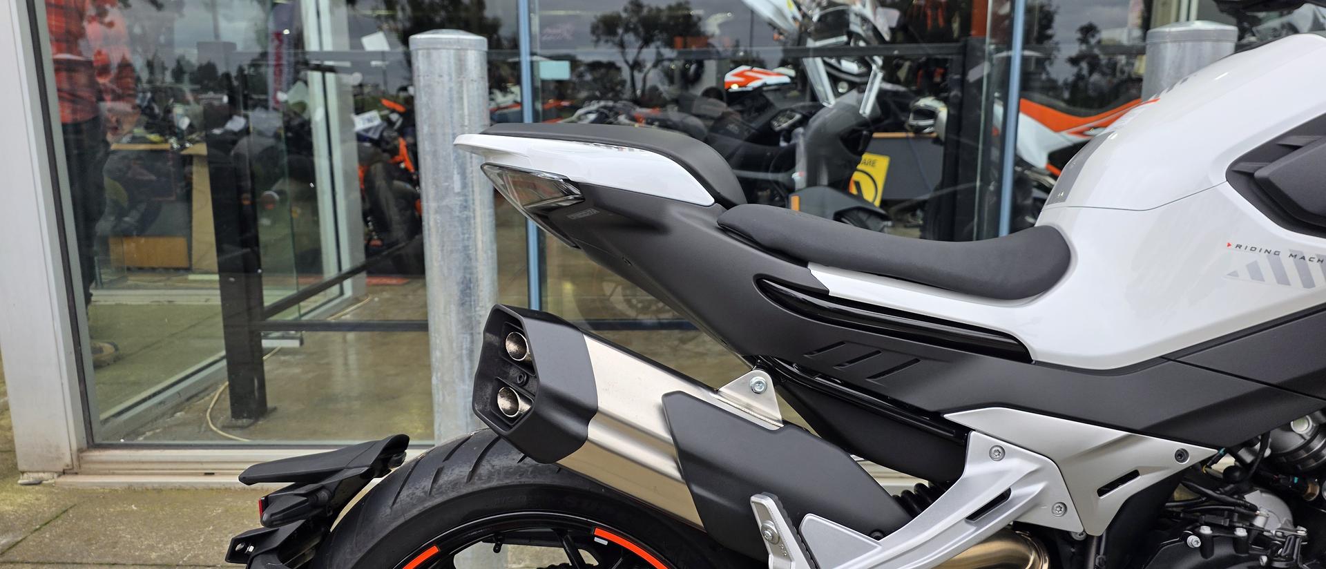 2023 CF MOTO 800 NK ADVANCED ROAD