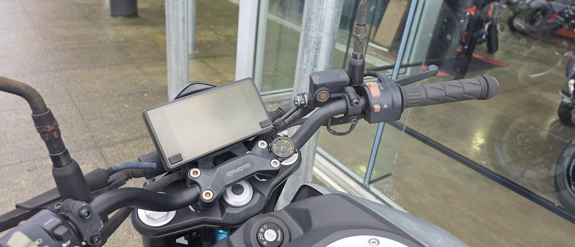 2021 CFMOTO 300 NK ABS ROAD