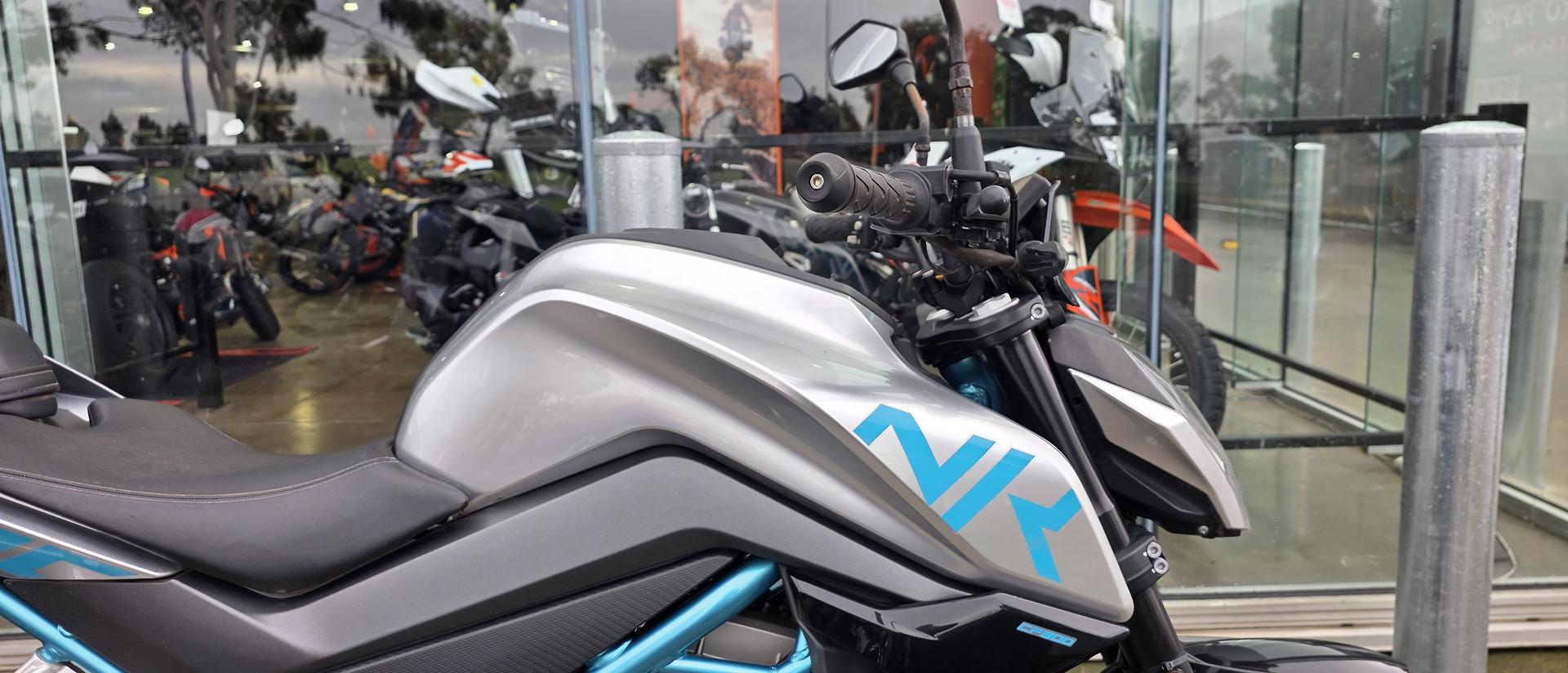 2021 CFMOTO 300 NK ABS ROAD