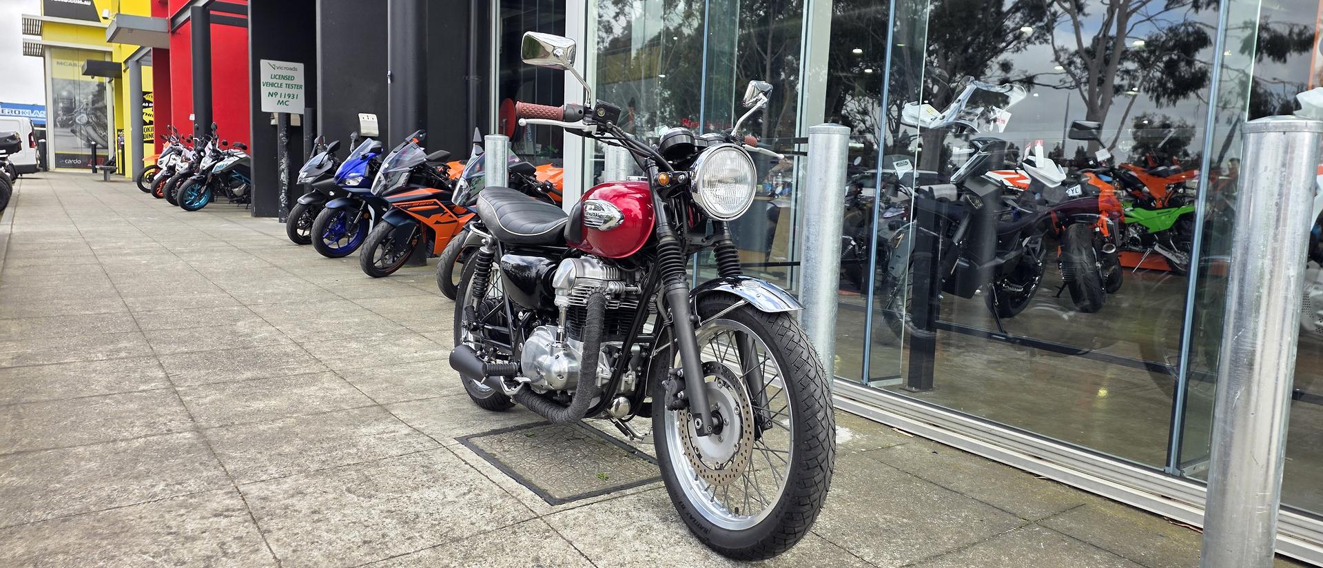 2008 KAWASAKI W400 ROAD