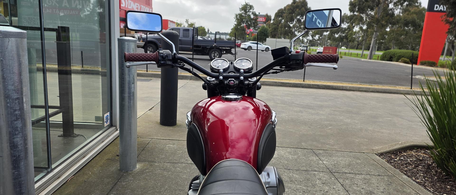 2008 KAWASAKI W400 ROAD