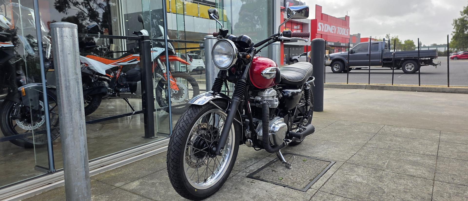 2008 KAWASAKI W400 ROAD