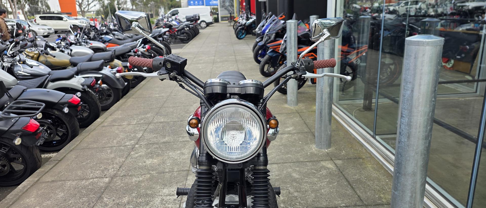 2008 KAWASAKI W400 ROAD