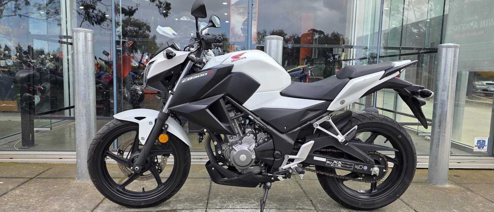 2015 HONDA CB300FA (ABS) ROAD