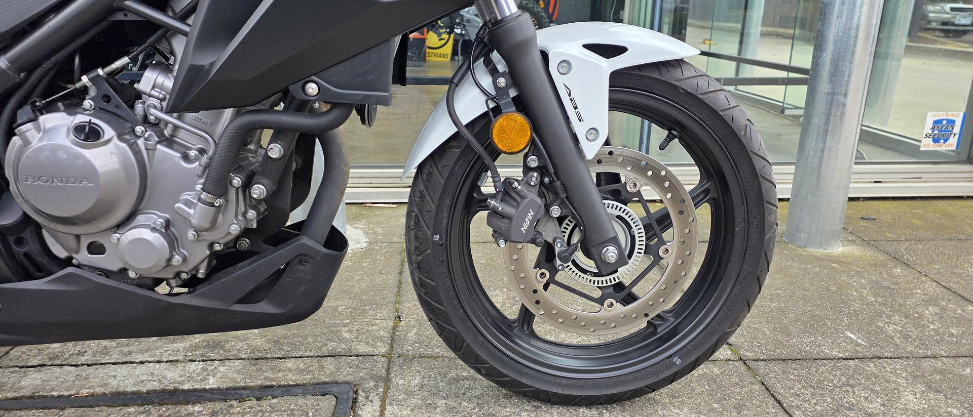2015 HONDA CB300FA (ABS) ROAD
