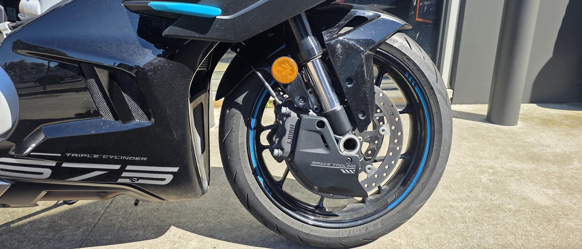 2025 CFMOTO 675 SR-R SPORTS