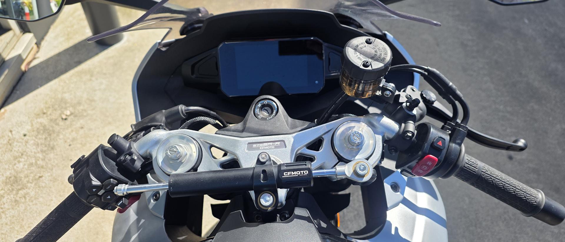 2025 CFMOTO 675 SR-R SPORTS