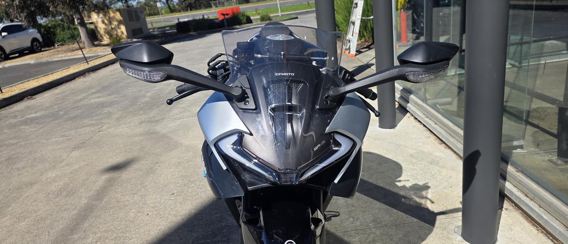 2025 CFMOTO 675 SR-R SPORTS