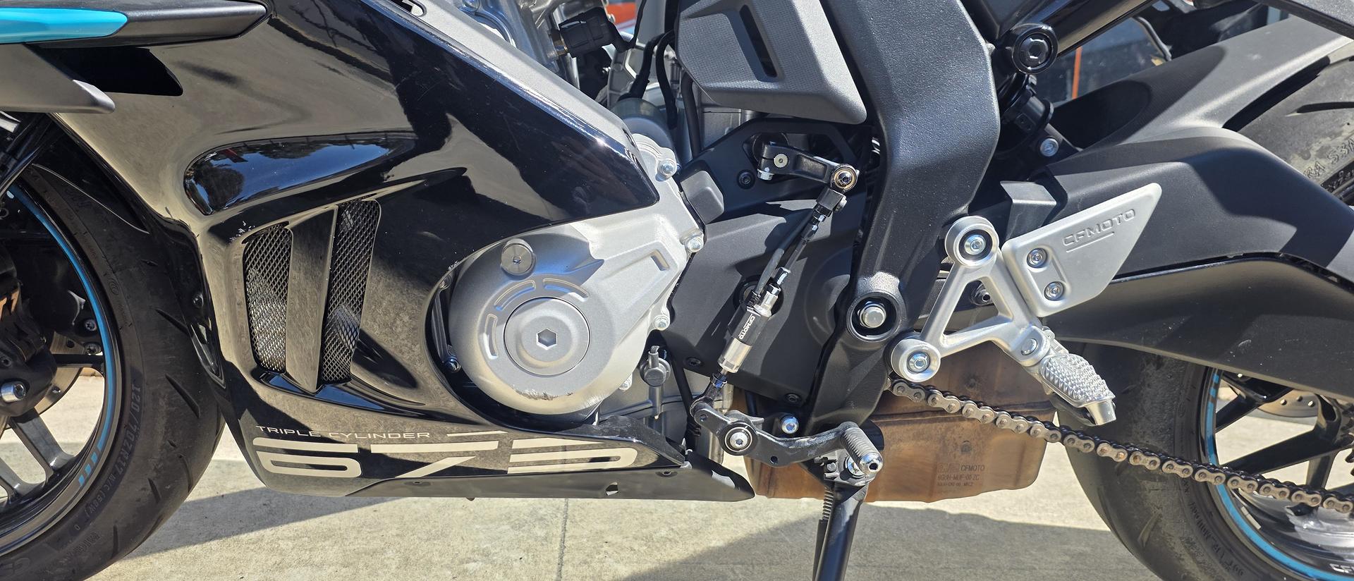 2025 CFMOTO 675 SR-R SPORTS