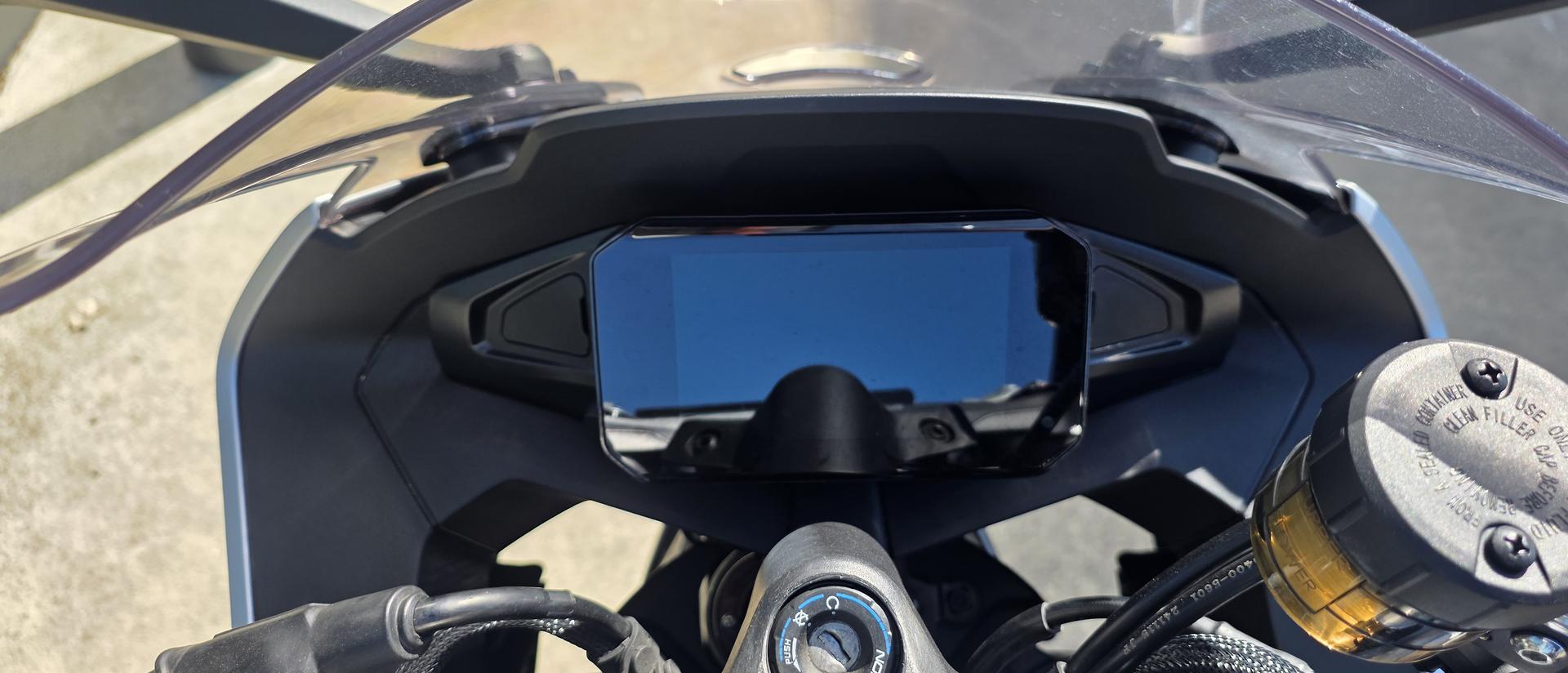 2025 CFMOTO 675 SR-R SPORTS