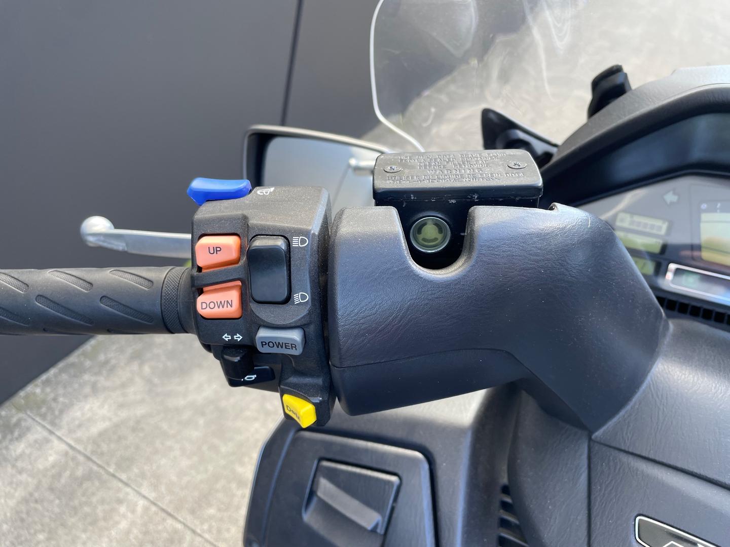 2008 SUZUKI BURGMAN 650 EXECUTIVE (AN650A) SCOOTER