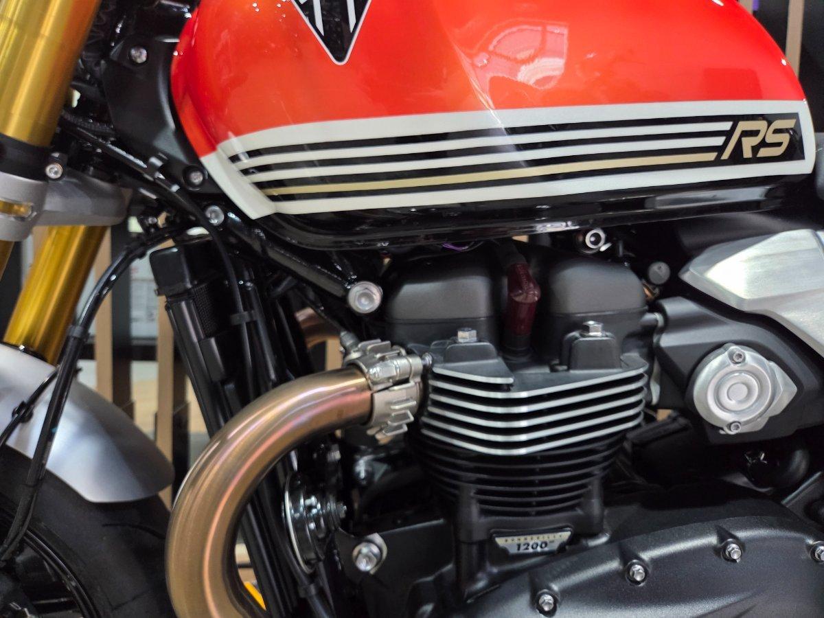 2025 TRIUMPH SPEED TWIN 1200 RS ROAD