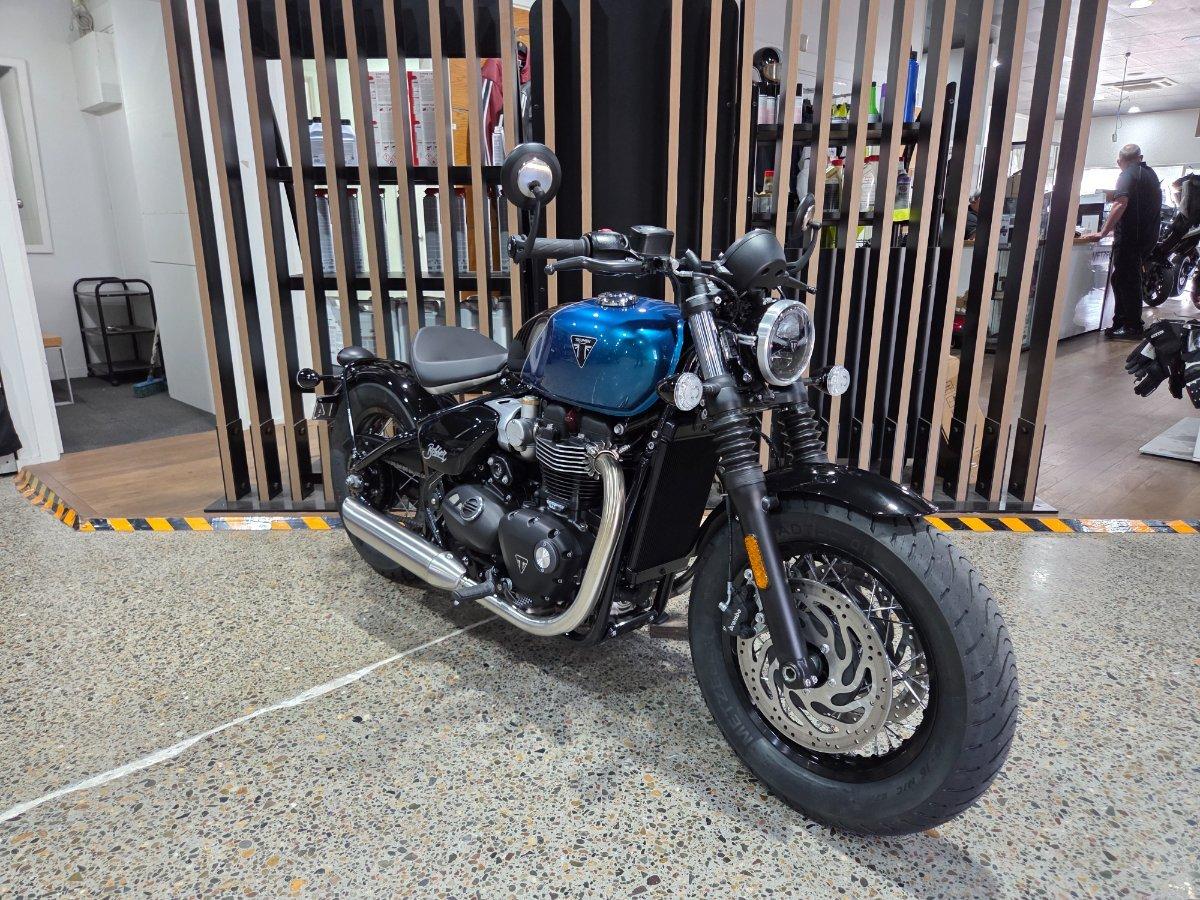 2026 TRIUMPH BONNEVILLE BOBBER ROAD