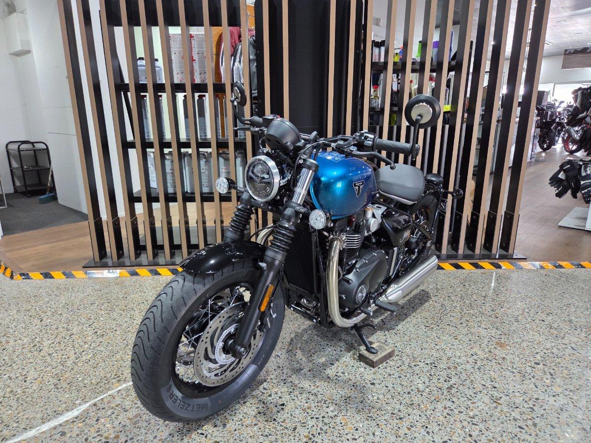2026 TRIUMPH BONNEVILLE BOBBER ROAD