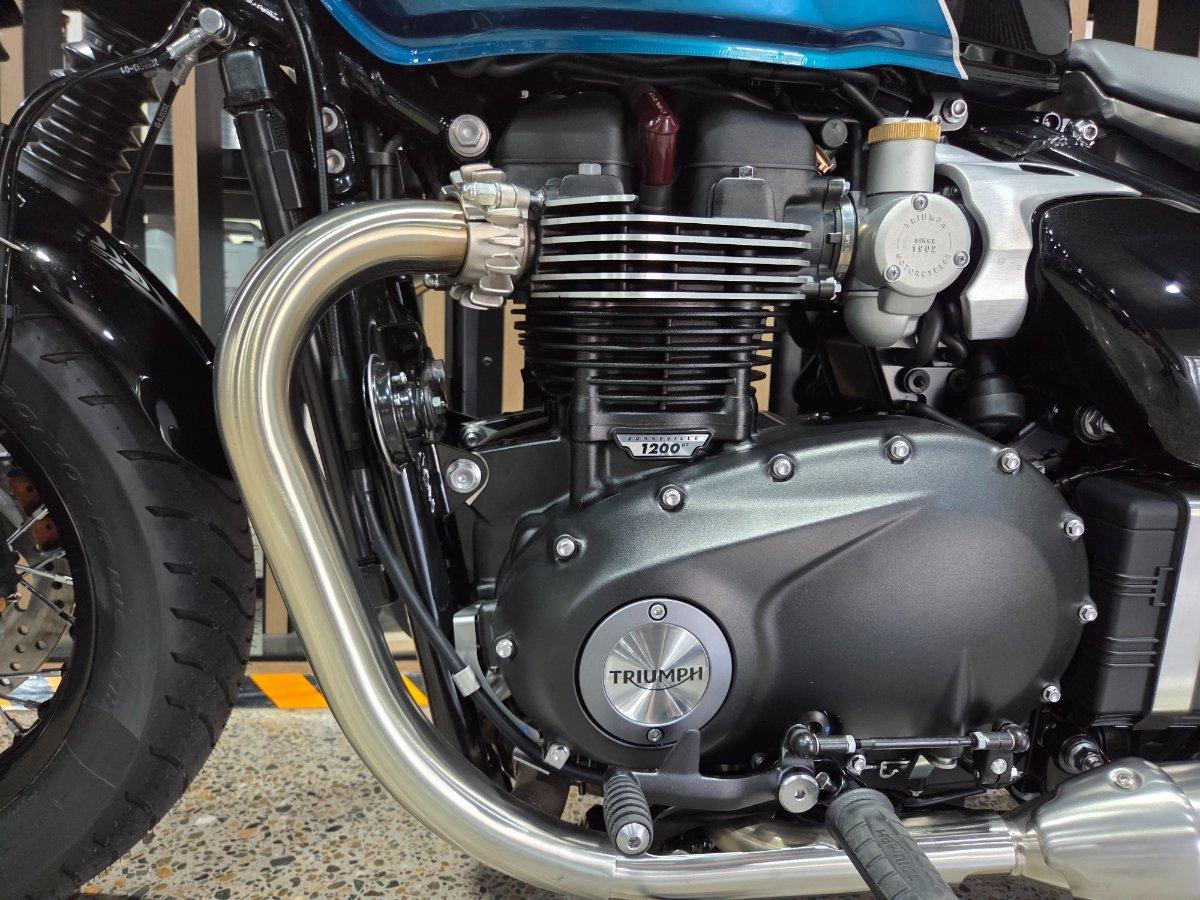 2026 TRIUMPH BONNEVILLE BOBBER ROAD