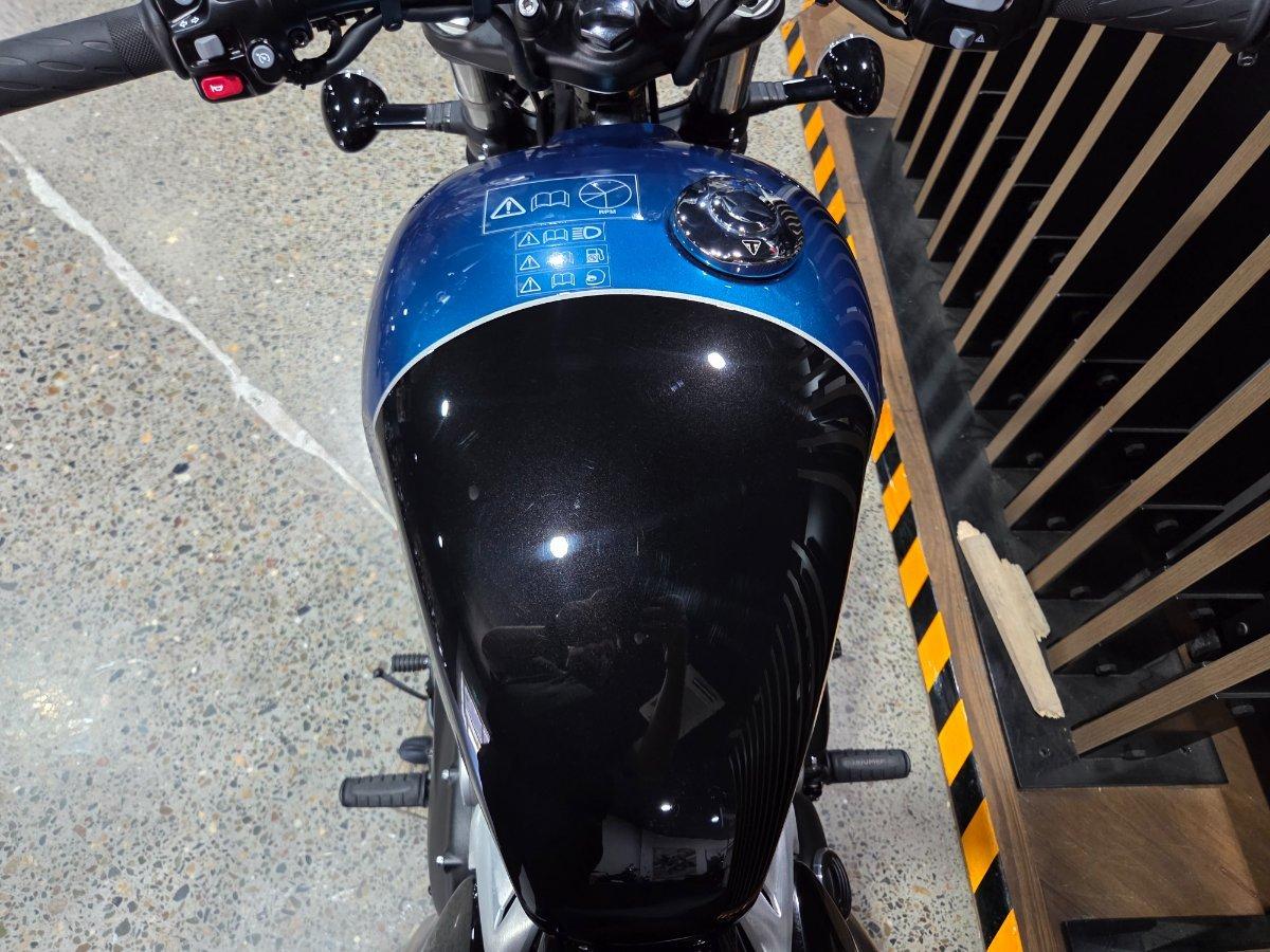 2026 TRIUMPH BONNEVILLE BOBBER ROAD
