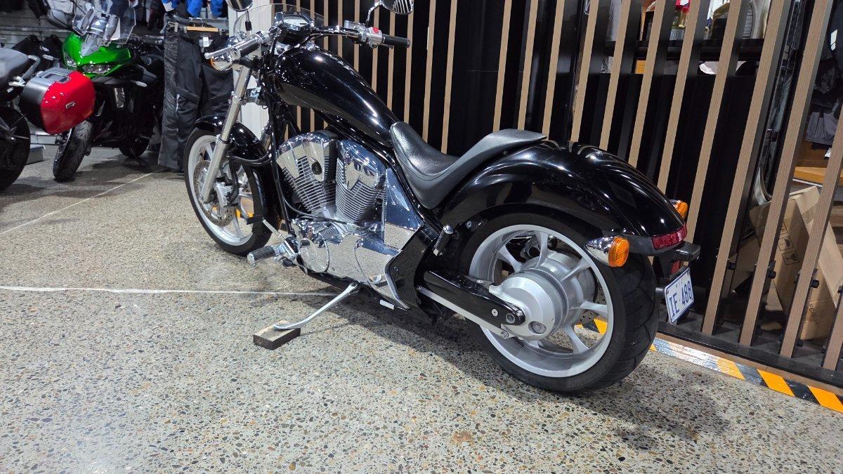2009 HONDA VTX1300 (FURY) CRUISER
