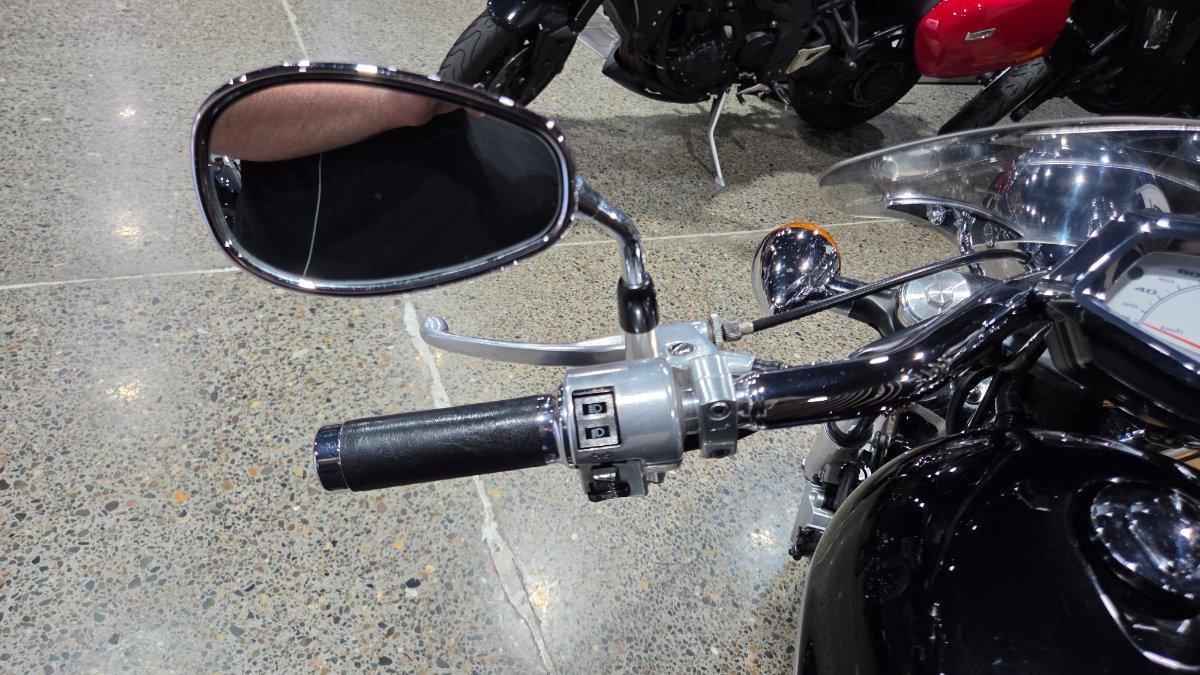 2009 HONDA VTX1300 (FURY) CRUISER