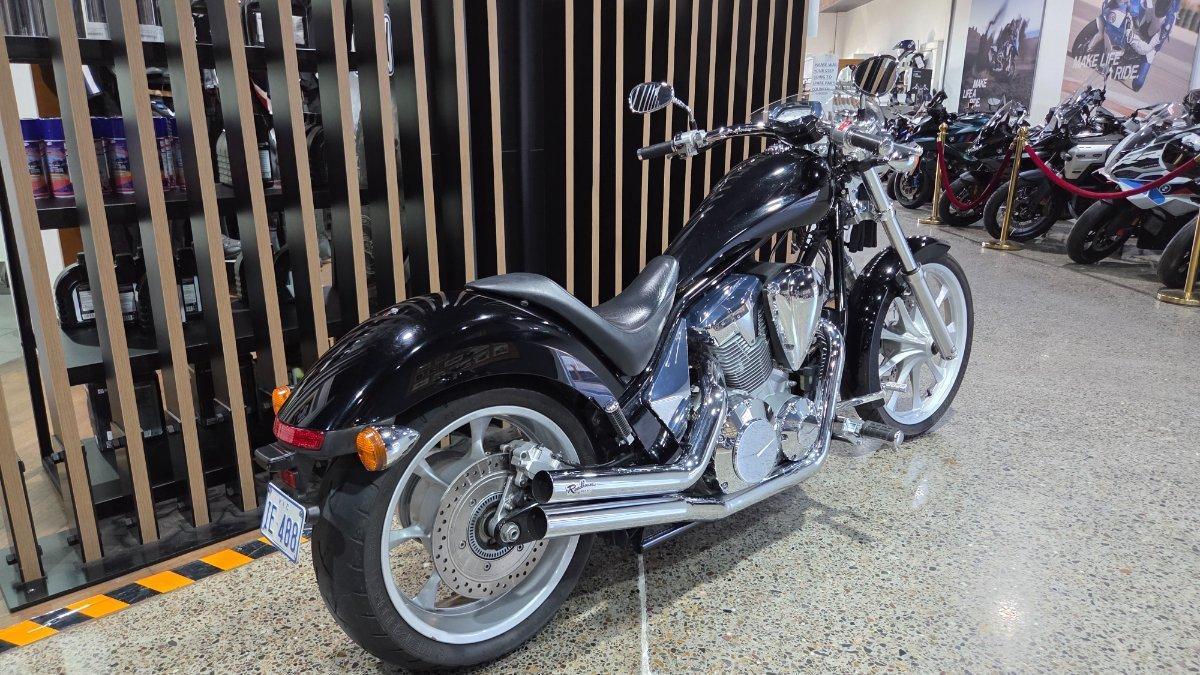2009 HONDA VTX1300 (FURY) CRUISER