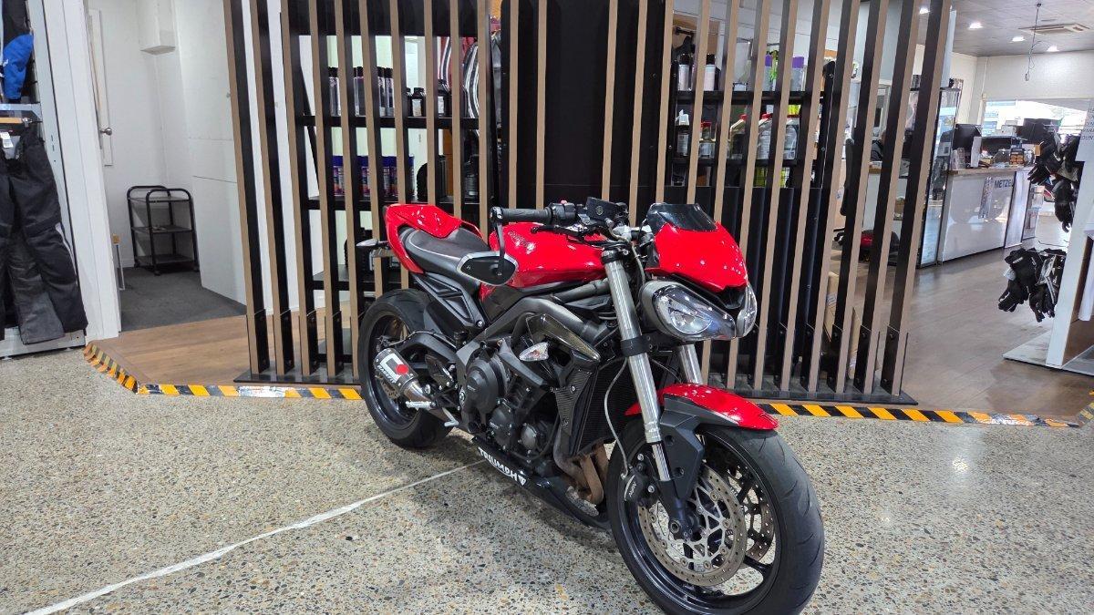 2021 TRIUMPH STREET TRIPLE S 660 LAMS ROAD
