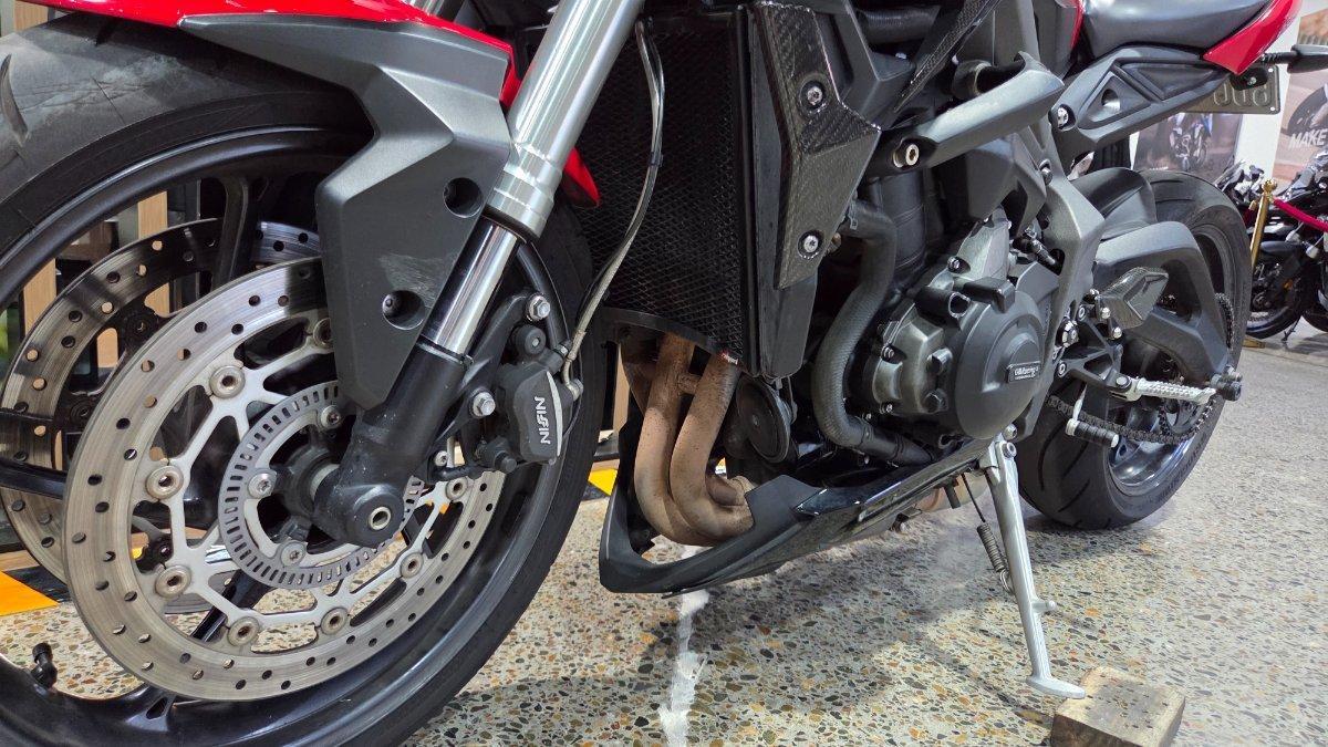 2021 TRIUMPH STREET TRIPLE S 660 LAMS ROAD