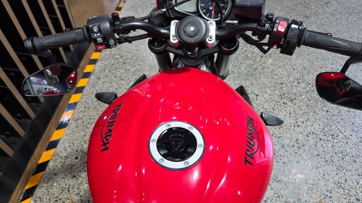 2021 TRIUMPH STREET TRIPLE S 660 LAMS ROAD