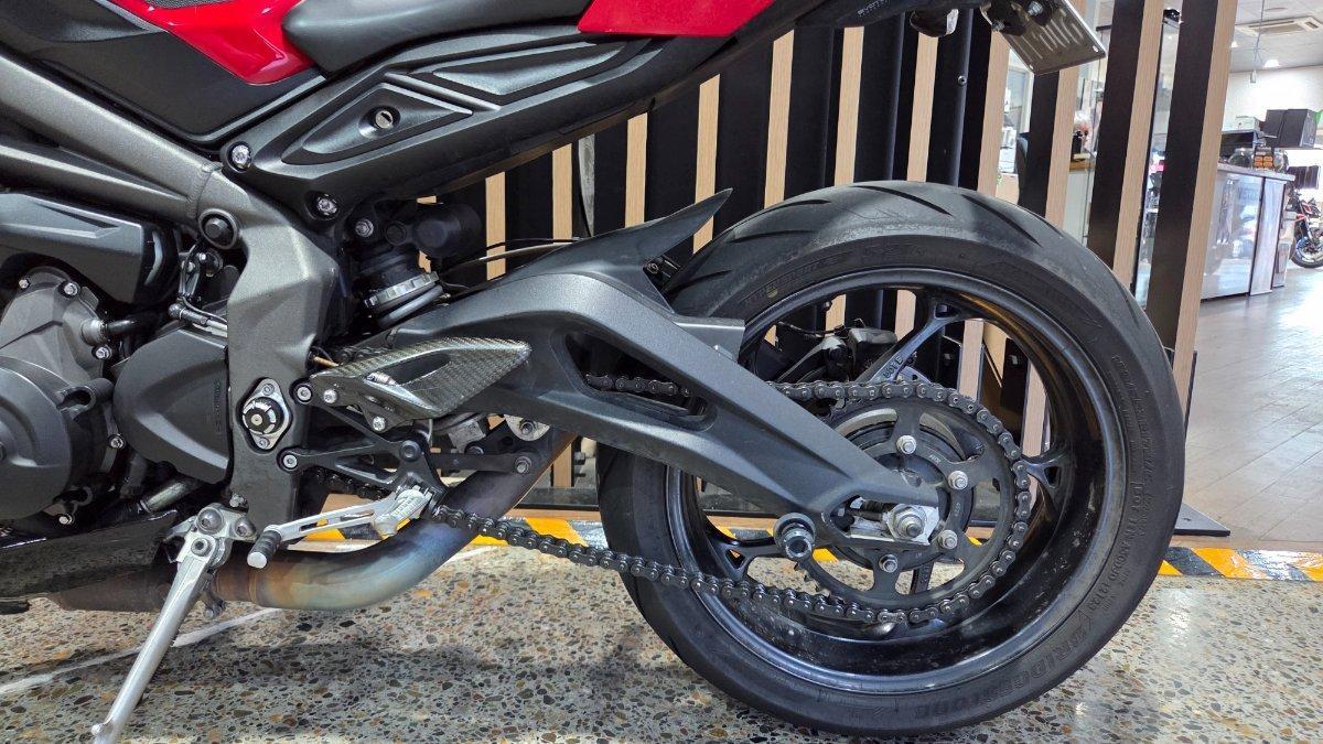 2021 TRIUMPH STREET TRIPLE S 660 LAMS ROAD