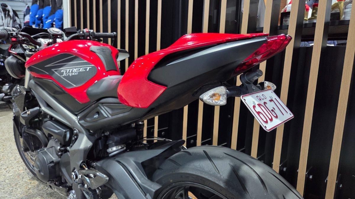 2021 TRIUMPH STREET TRIPLE S 660 LAMS ROAD