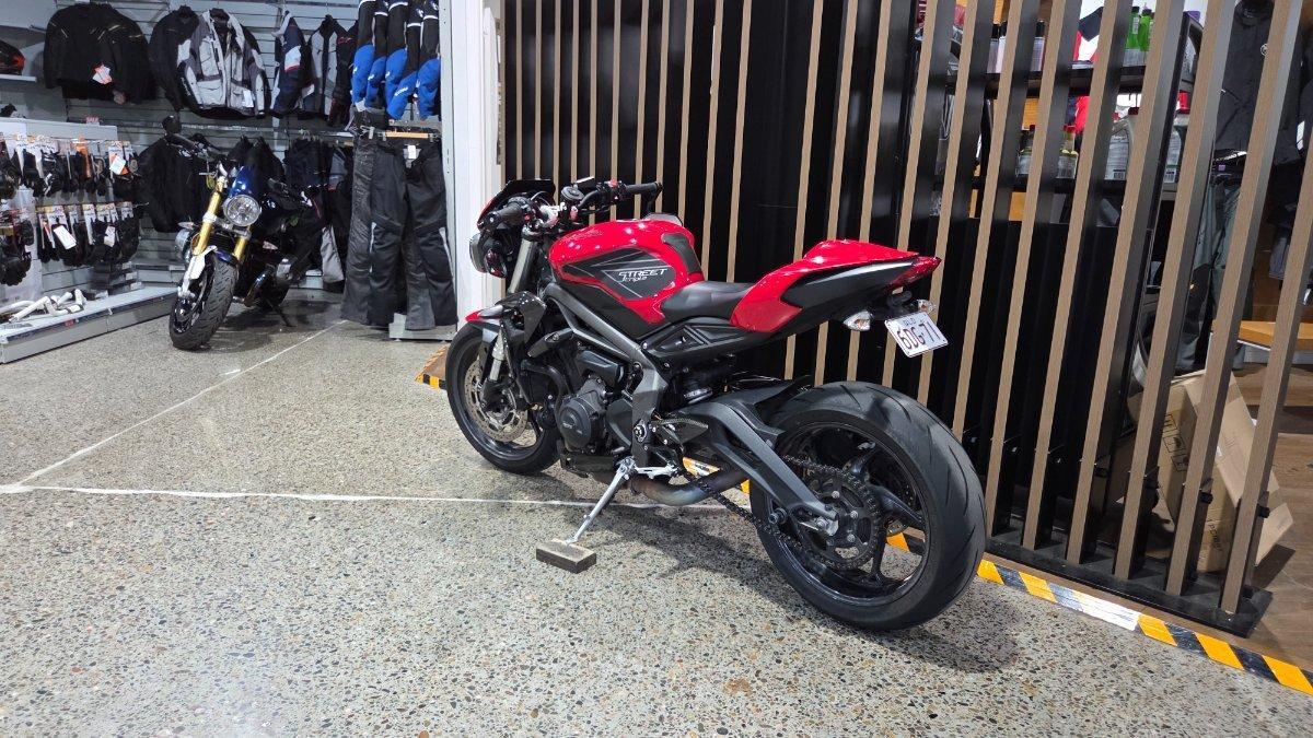 2021 TRIUMPH STREET TRIPLE S 660 LAMS ROAD