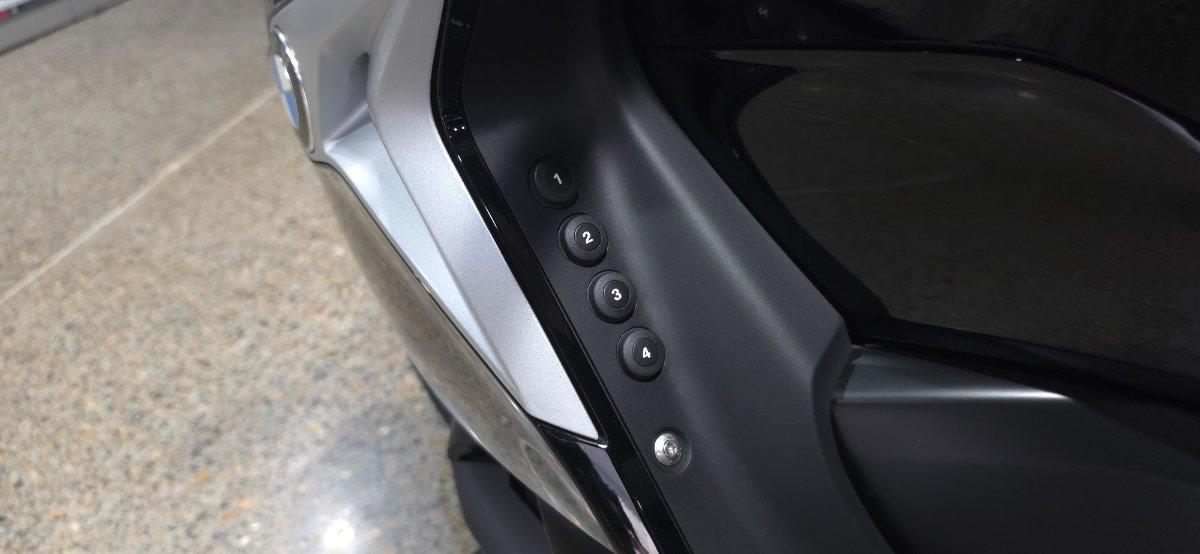 2025 BMW K 1600 GT ROAD
