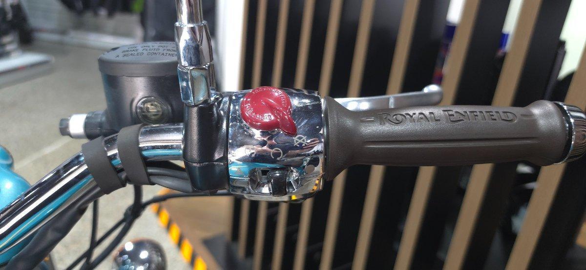 2026 ROYAL ENFIELD CLASSIC 650 ROAD